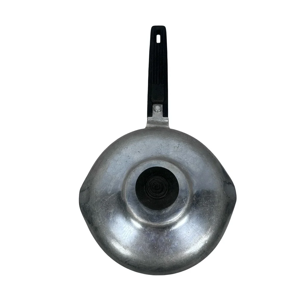 Vintage Cast Aluminum Saucepan with Lid 2 Quart‎ Double Pour Spout MCM Cookware